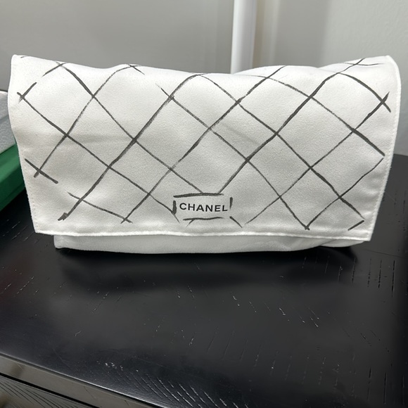 Making room - Picture 14 of 16